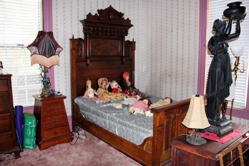 Morning Glory Estate Sales: Antique Dealers Dream & Pickers Paradise in Hayward - Friday & Saturday photo 1