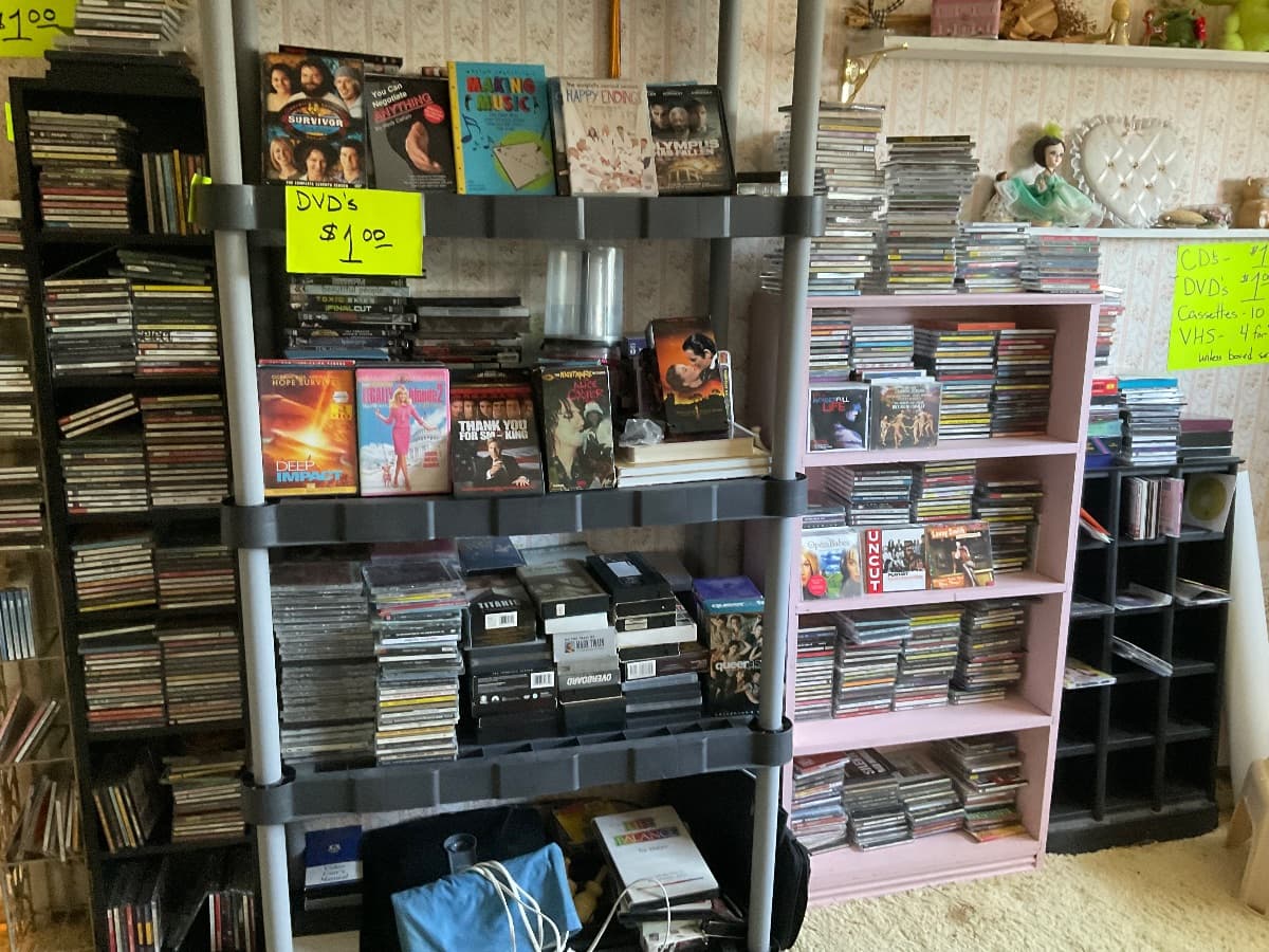 Estate Sale—— FINAL SALE !!! photo 1
