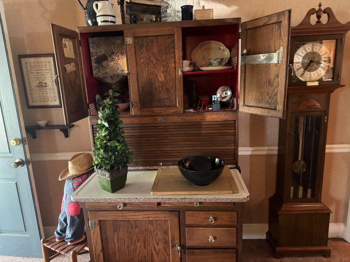 Mike D Estates / House Tear Down / Everything goes photo 3