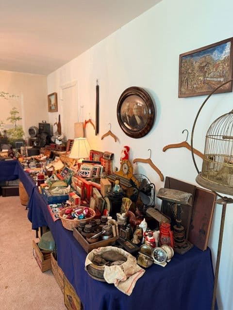 50% OFF SUNDAY! Unbelievable Nashville Estate Sale Antiques, Vintage Toys, Christmas, Vinyl photo 3
