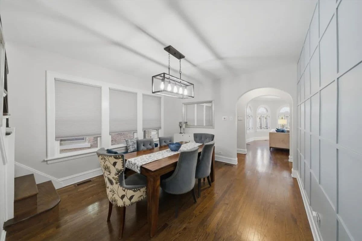 CHICAGO ESTATE SALE- Galewood photo 4