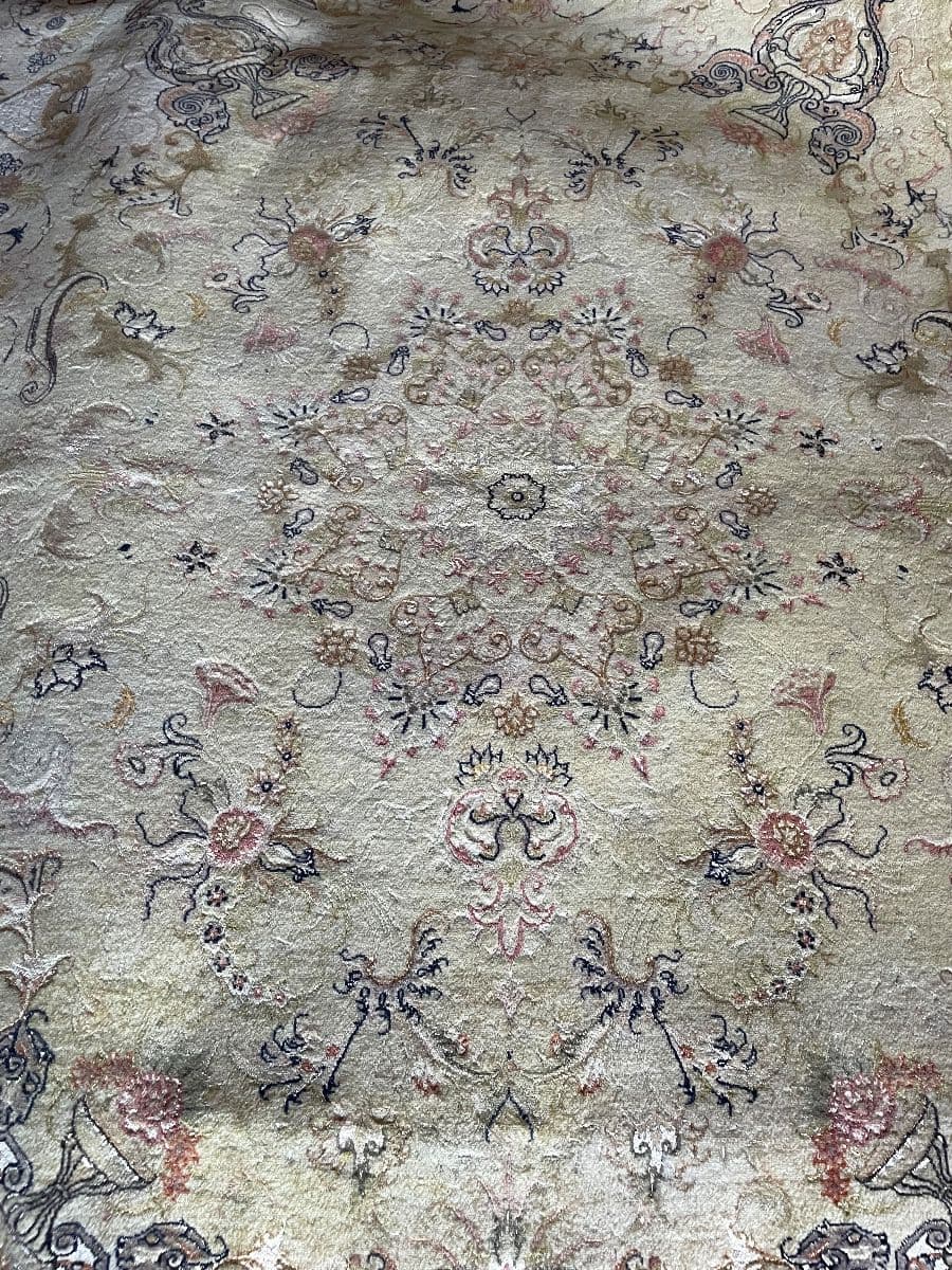 Copy of Copy of Moving sale: Thousands of Iranian handmade rugs and complete home furnishings. photo 5