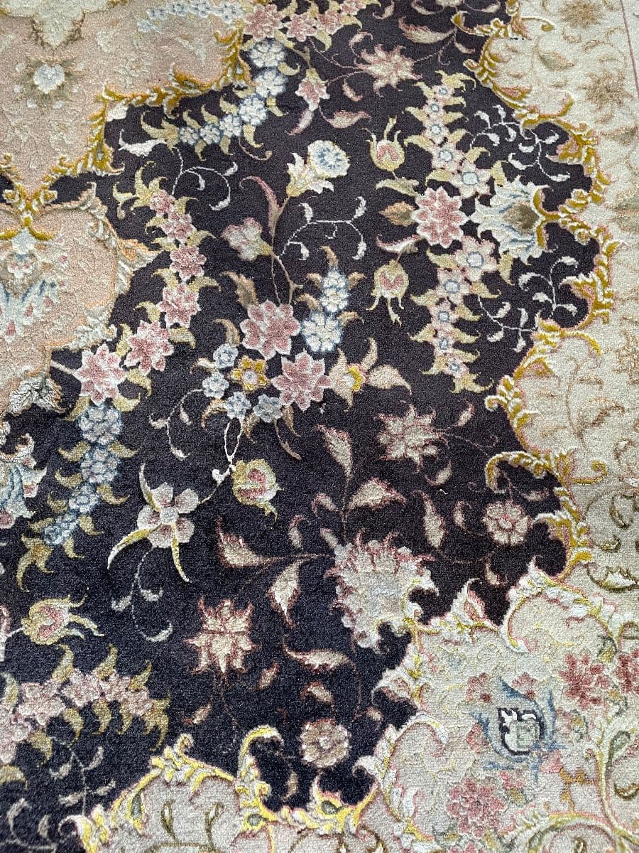 Copy of Copy of Moving sale: Thousands of Iranian handmade rugs and complete home furnishings. photo 12