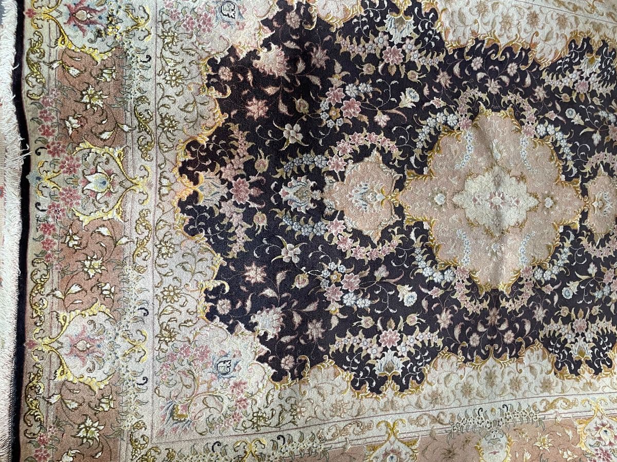 Copy of Copy of Moving sale: Thousands of Iranian handmade rugs and complete home furnishings. photo 10