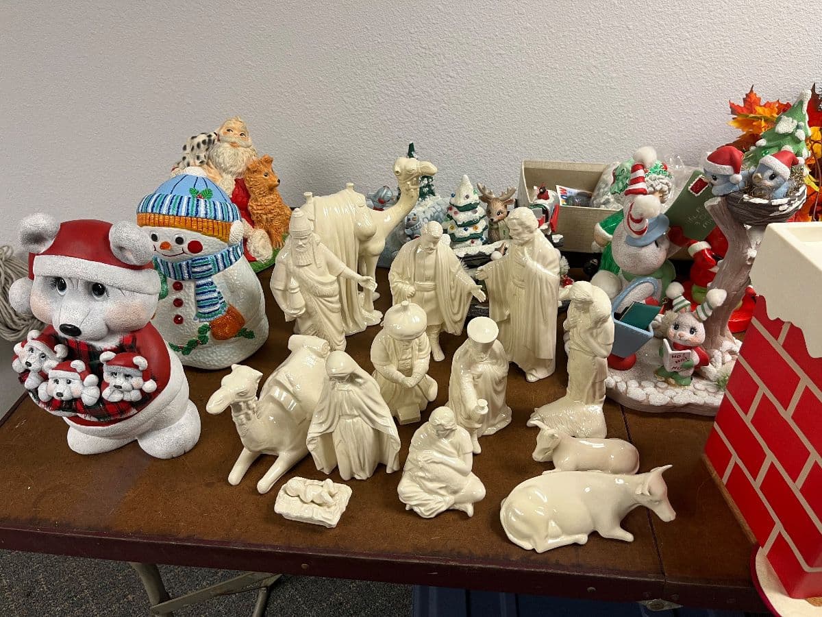 Nice New Hope Estate Sale photo 4