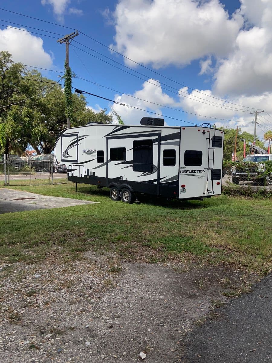 Tampa Commercial Sale photo 2