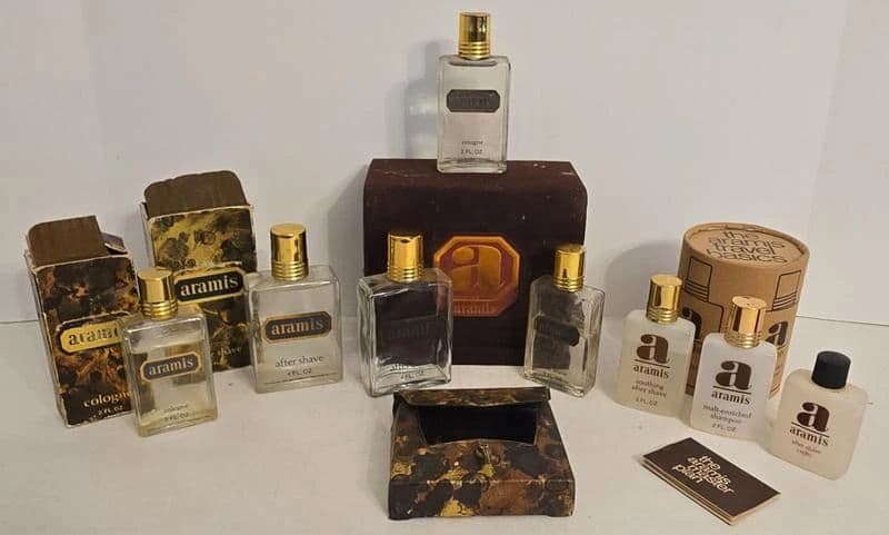 Golden Valley Goodies, Vintage Sewing, Vintage Clothing, Epherma & Misc. Collectibles photo 2