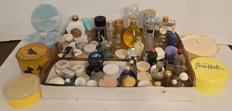 Golden Valley Goodies, Vintage Sewing, Vintage Clothing, Epherma & Misc. Collectibles photo 3