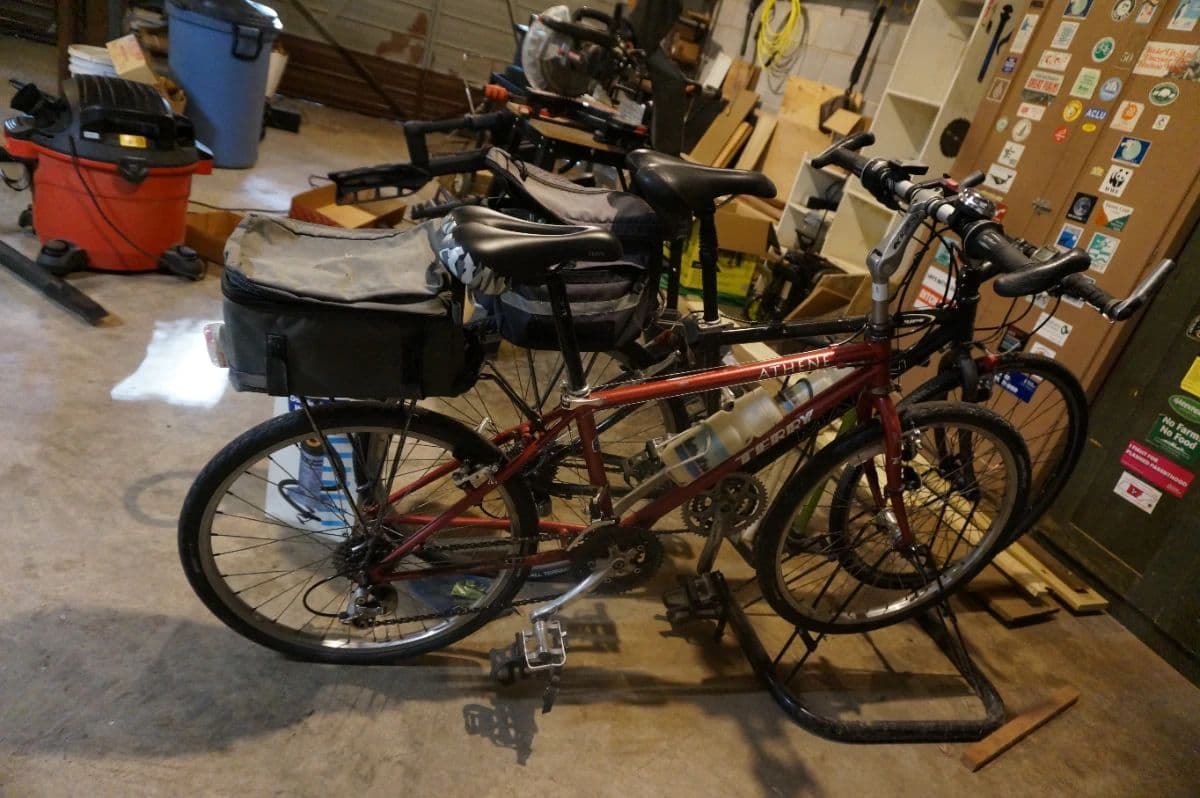 NOW 50% OFF! Lovely Nashville Estate: Premium Cycling Gear, Tools, Rugs, Gorgeous Decor, & More! photo 5