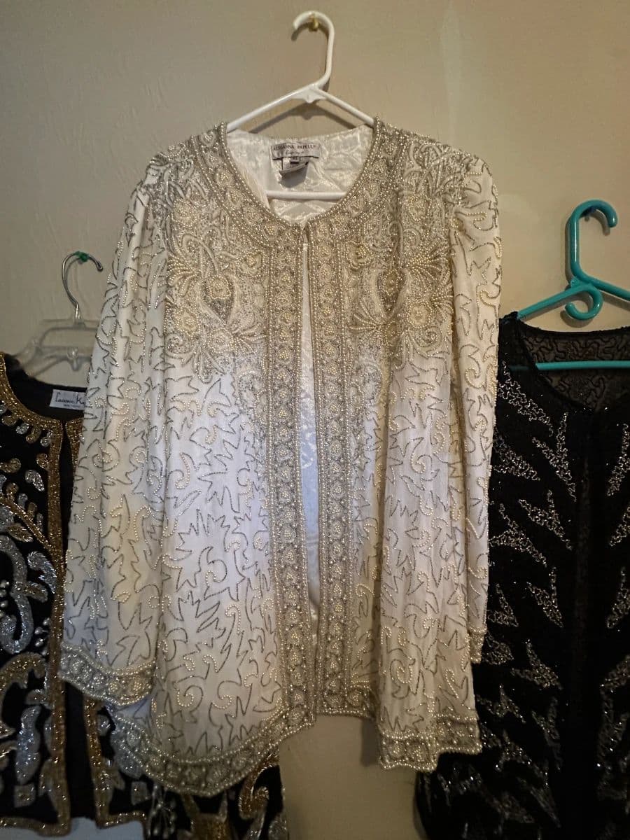 50% Off Saturday-Glow & Glamour Estate: Uranium Glass, Crystal, Art, Vintage Fashion & More!!! photo 7