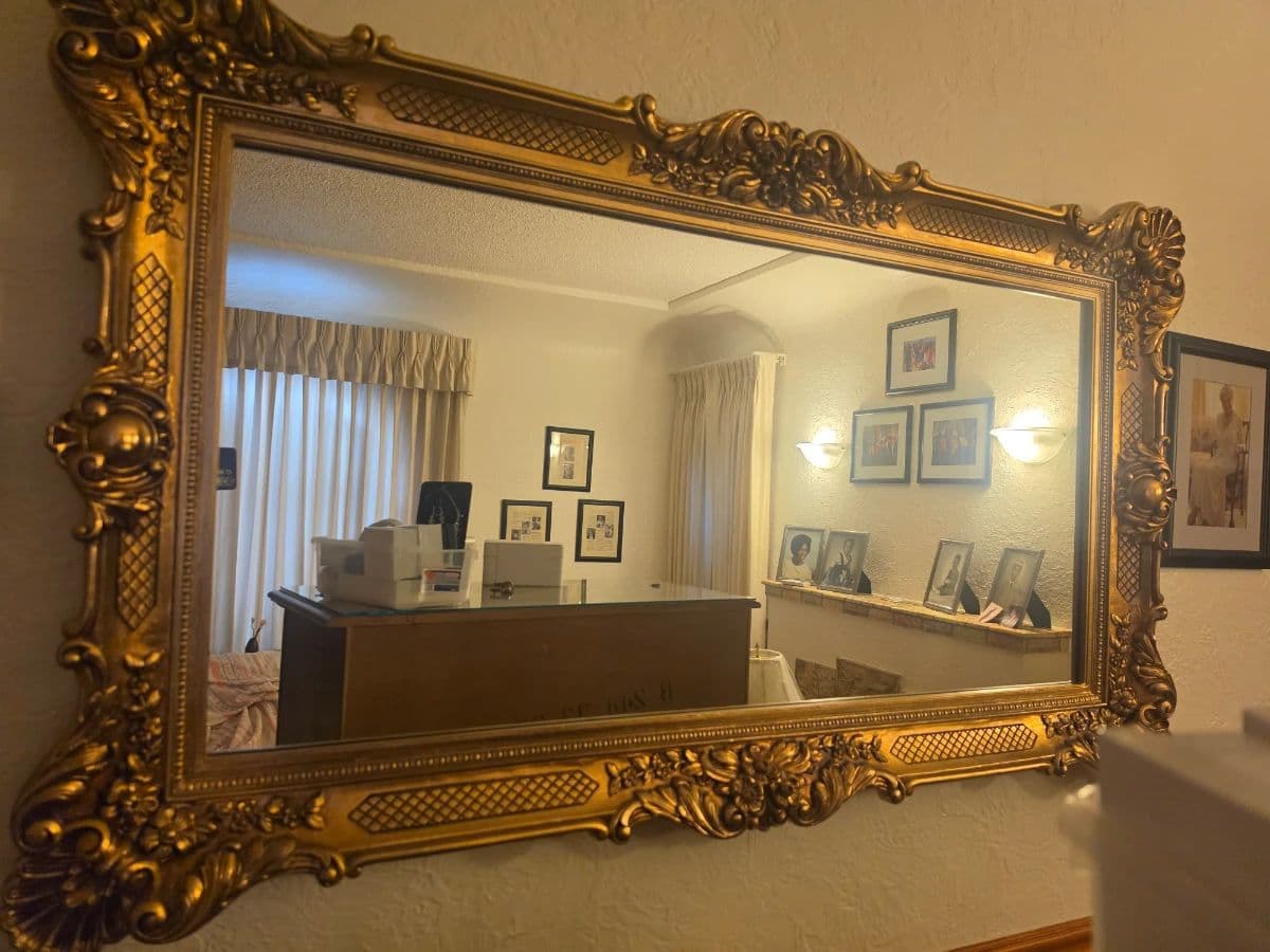 Vintage Legacy Estate Sale photo 1