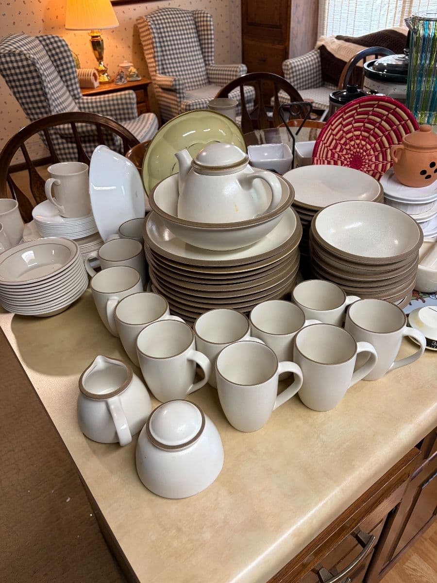 Spectacular South KCMO Estate Sale with Designer Clothing by Bluestem photo 12