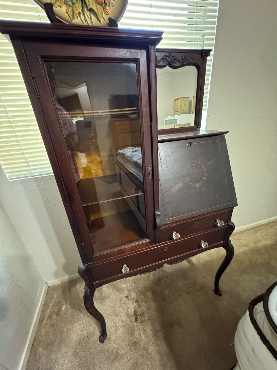 ~ 75%OFF ~ Collectibles, Fine China and Books In North Austin ! photo 1