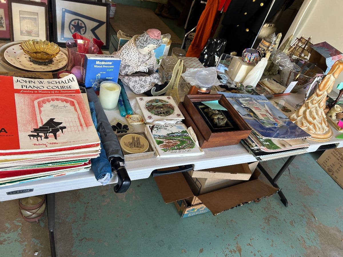 Del Cerro Treasures, Curiosities, and Military Uniforms photo 5