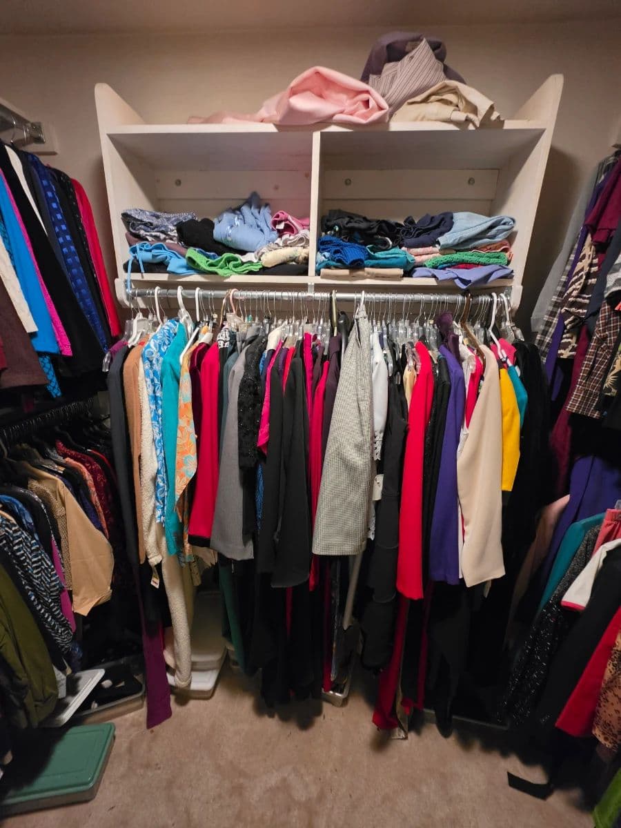 FILL A BAG SUNDAY!! Vintage Women's Clothing and More! photo 2