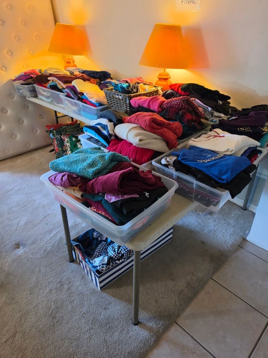 FILL A BAG SUNDAY!! Vintage Women's Clothing and More! photo 9