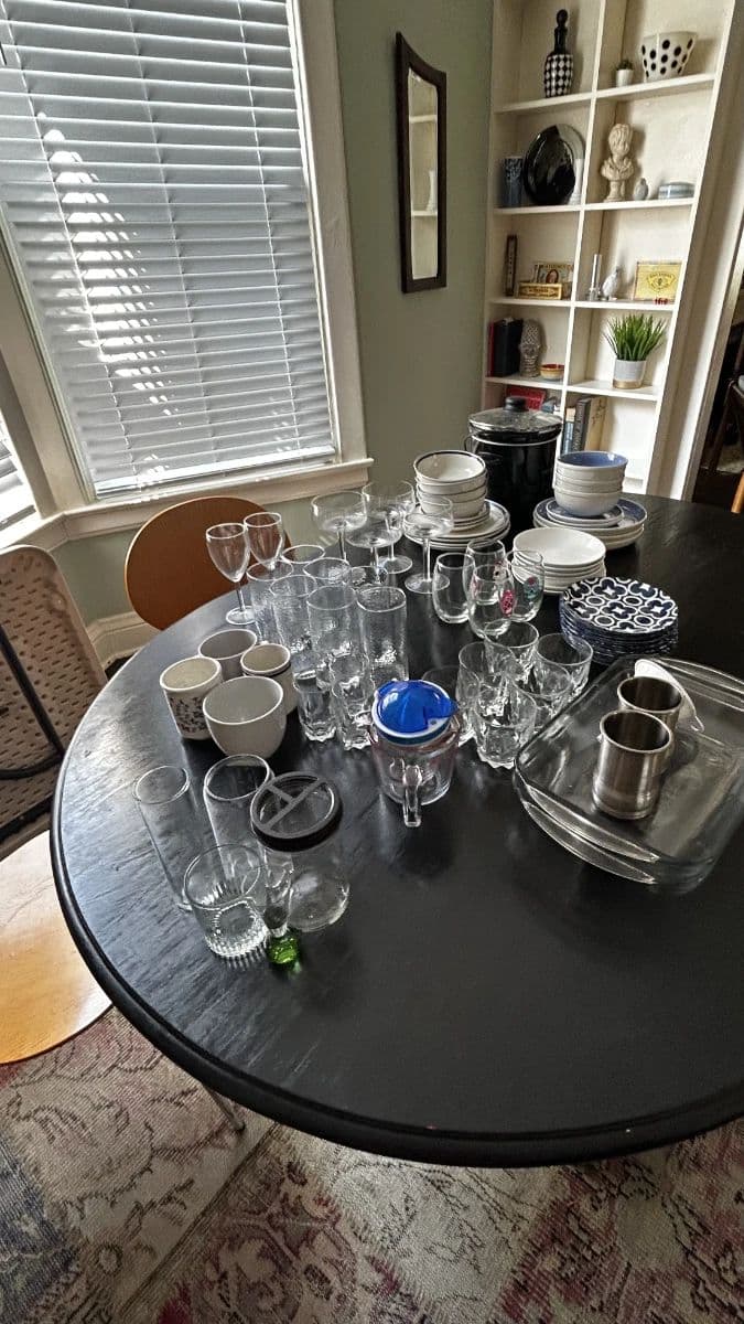 Southmoreland Bungalow estate sale photo 10