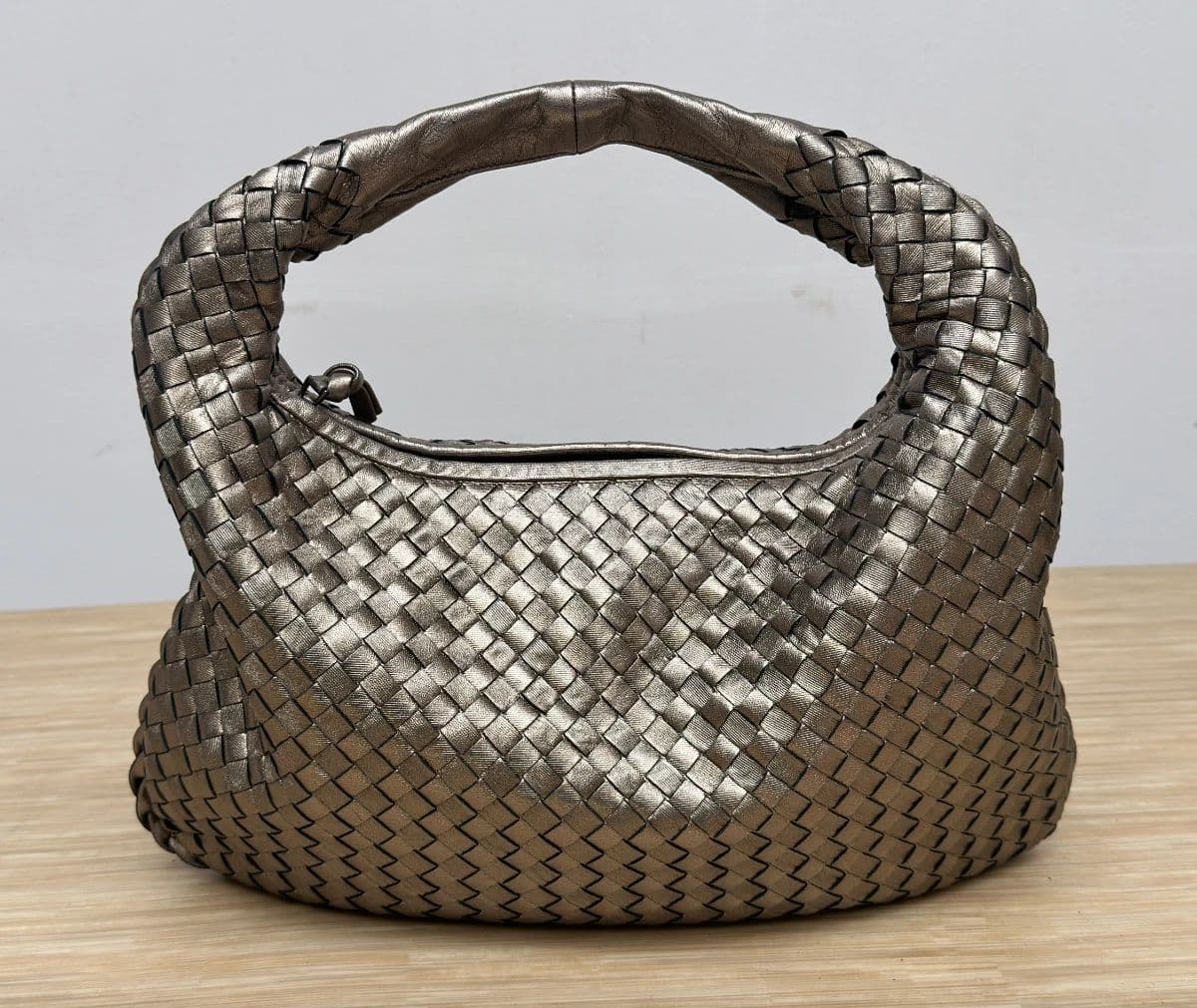 Elegant Art, Fashion & Traditional Furnishings Kansas City Estate Sale | Louis Vuitton, Gucci, Prada photo 8