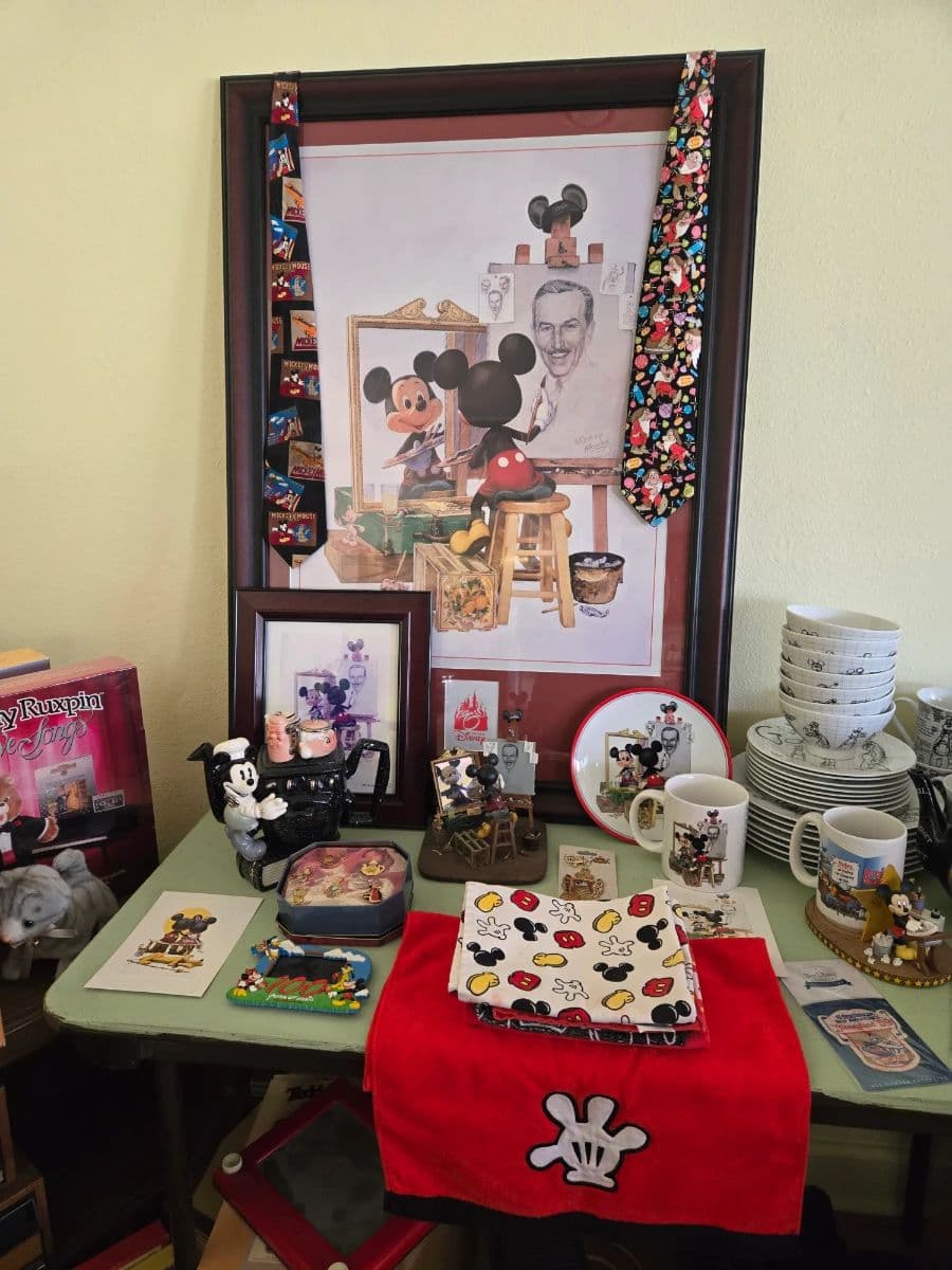 Estate Sale, Jewelry, Watches, Disney Collectables,VCR/DVD, Pyrex, Vintage, Furniture and much more! photo 8
