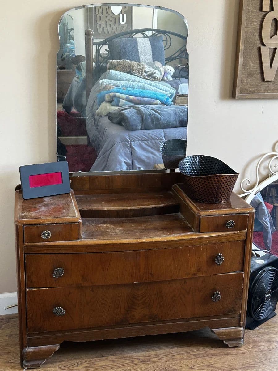 Two-Day Estate Sale in Phoenix - Furniture, Tools & Fashion Finds photo 4