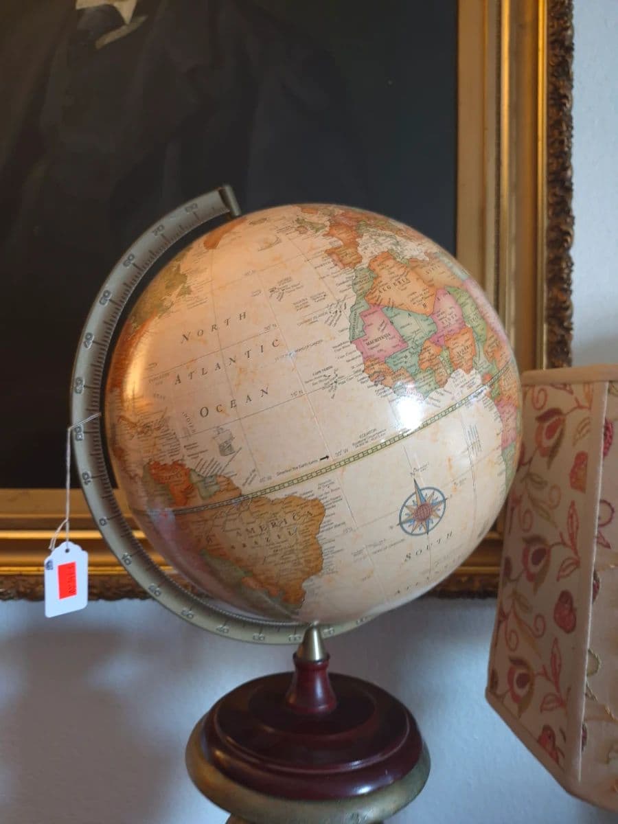 ️ ALL STARS ️ 32CONSIGN ESTATE SALE photo 2