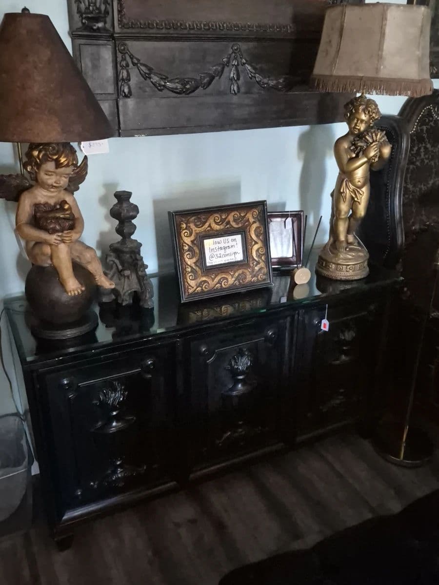 ️ ALL STARS ️ 32CONSIGN ESTATE SALE photo 5
