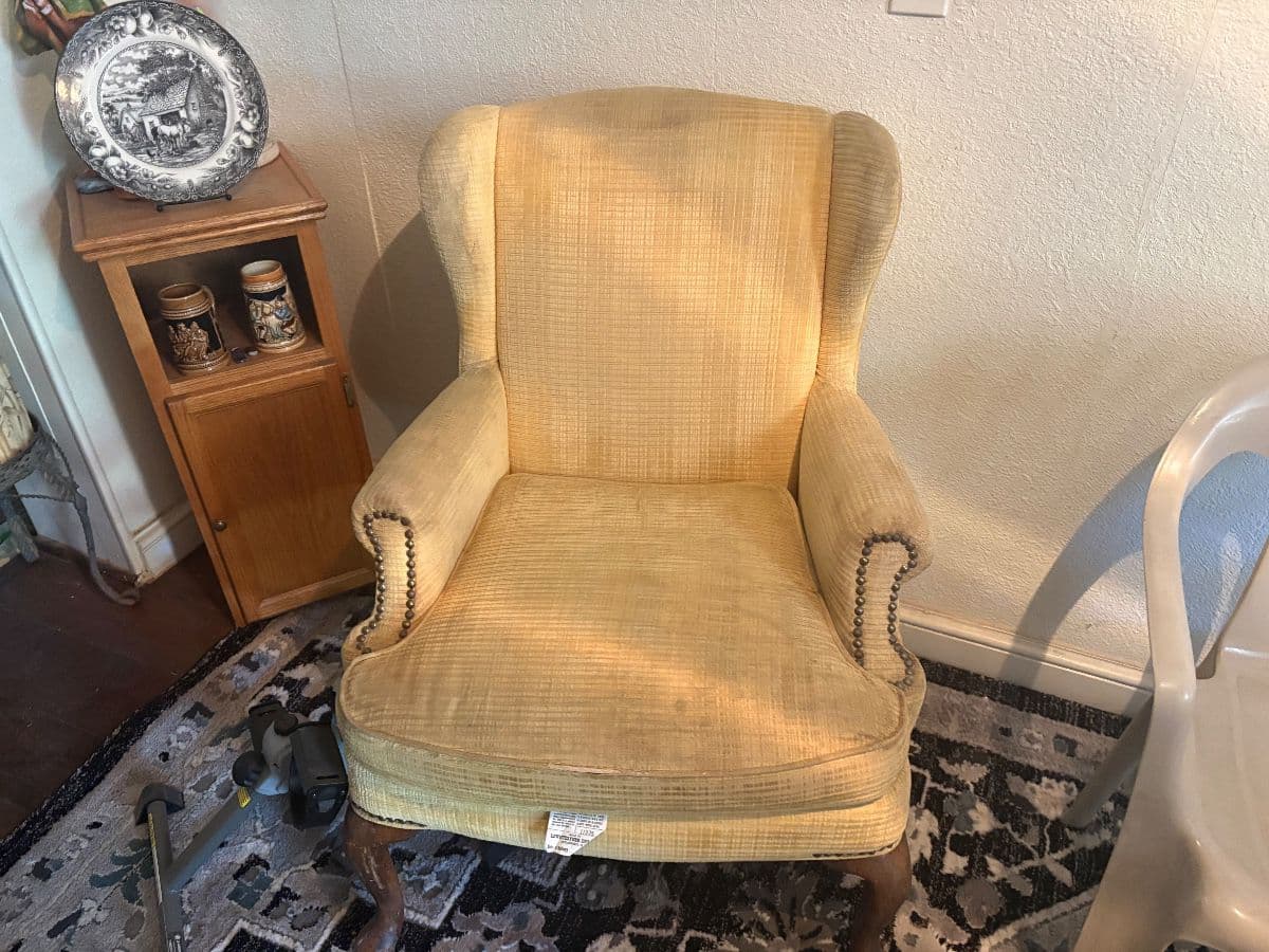 Moving Sale Everything in House Sells photo 8