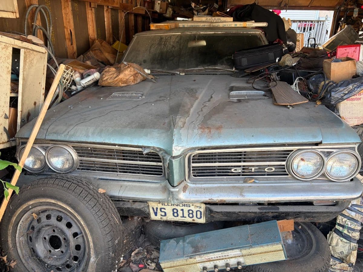 Untouched Time-Capsule Estate: Buried 1967 GTO, Rare Comics, Vinyl & Vintage Treasures! photo 5