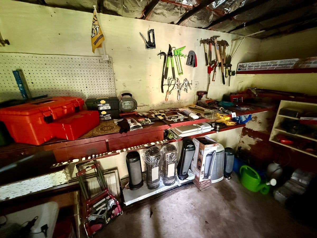 Seven Oaks Moving Sale photo 12