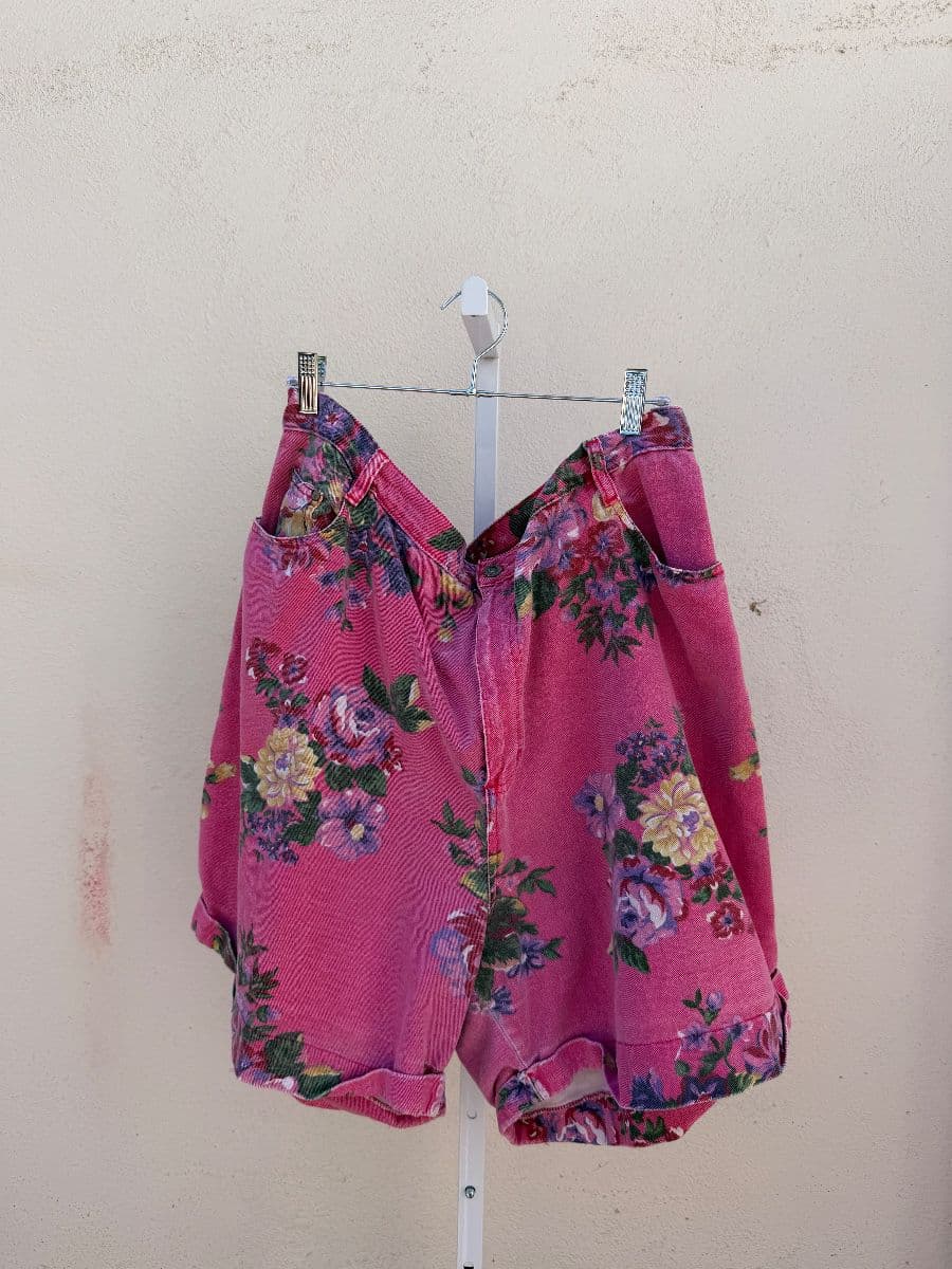 Hannah’s Hefty Hideaway Market - plus size / size inclusive vintage clothing photo 5