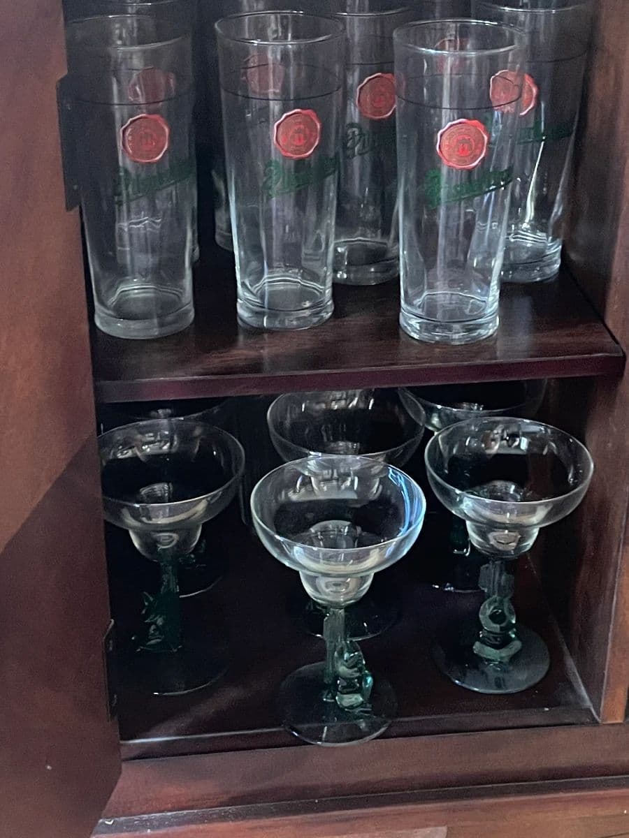ECLECTIC COLLECTORS CONDO CLEAN OUT! photo 11