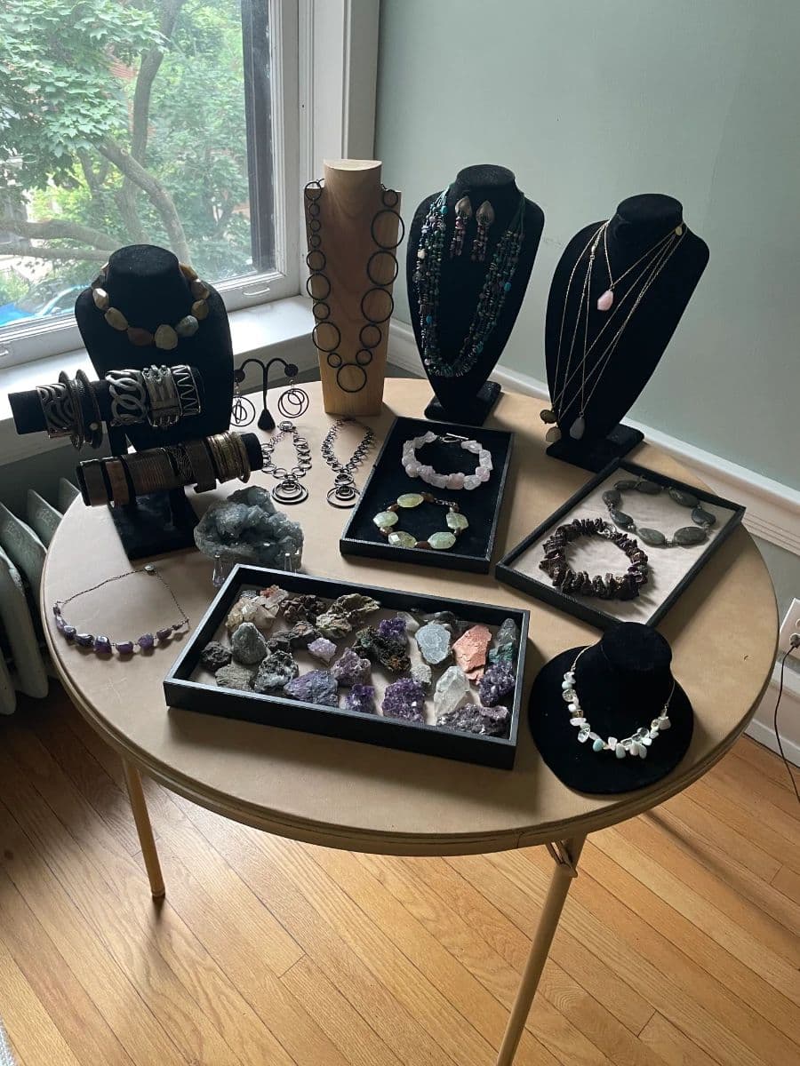 ECLECTIC COLLECTORS CONDO CLEAN OUT! photo 9