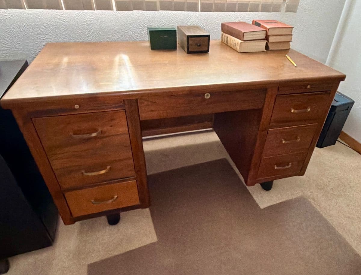 Grasons of Southwest Denver Presents Hybrid Colorado Lodge Estate Sale photo 11