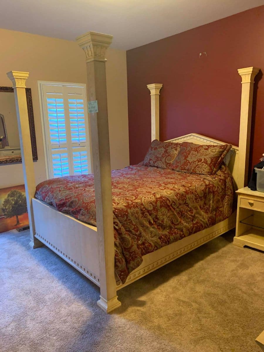 Estate Sale photo 12