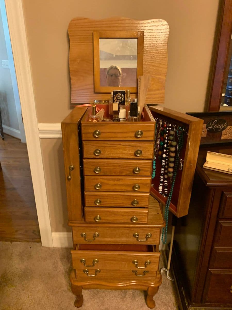 Estate Sale photo 4