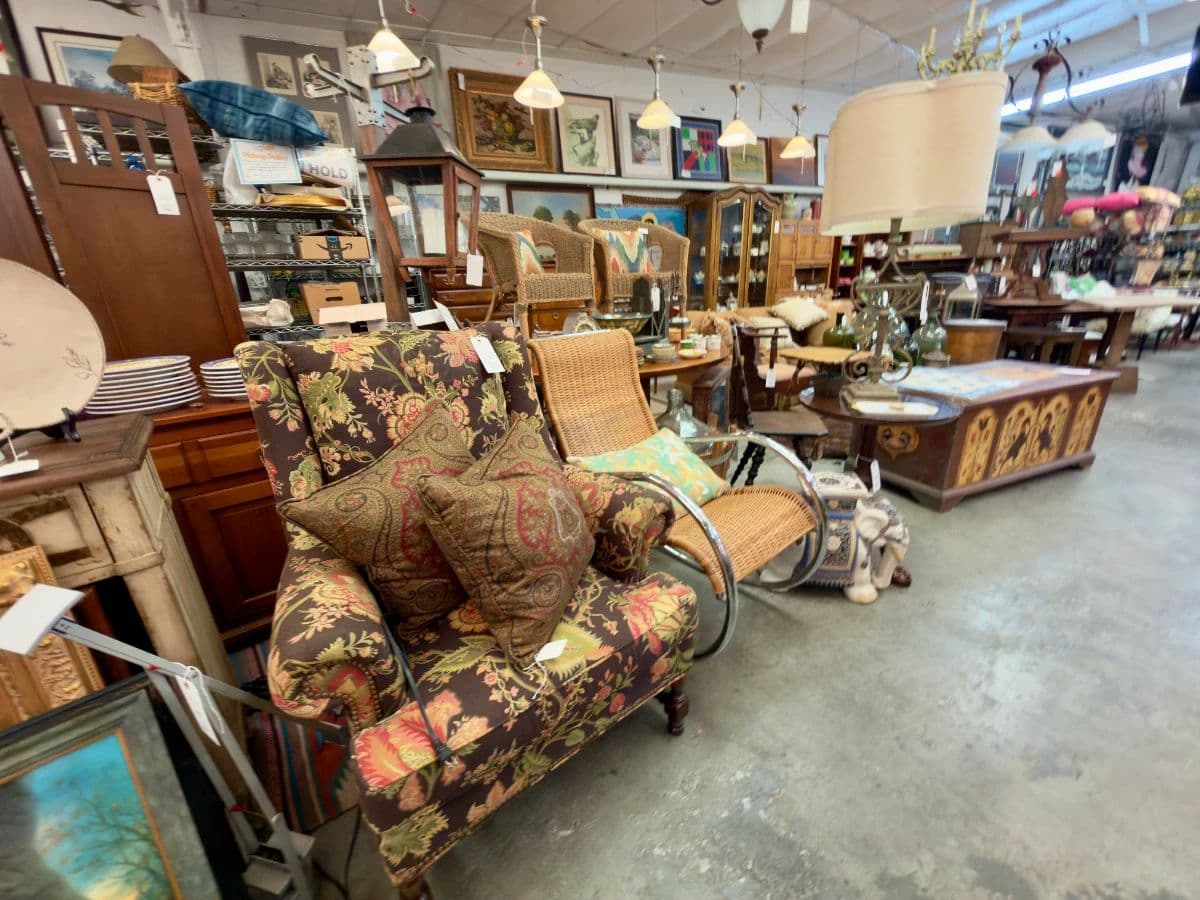 Hundreds of Selected Items 50% OFF!! photo 8