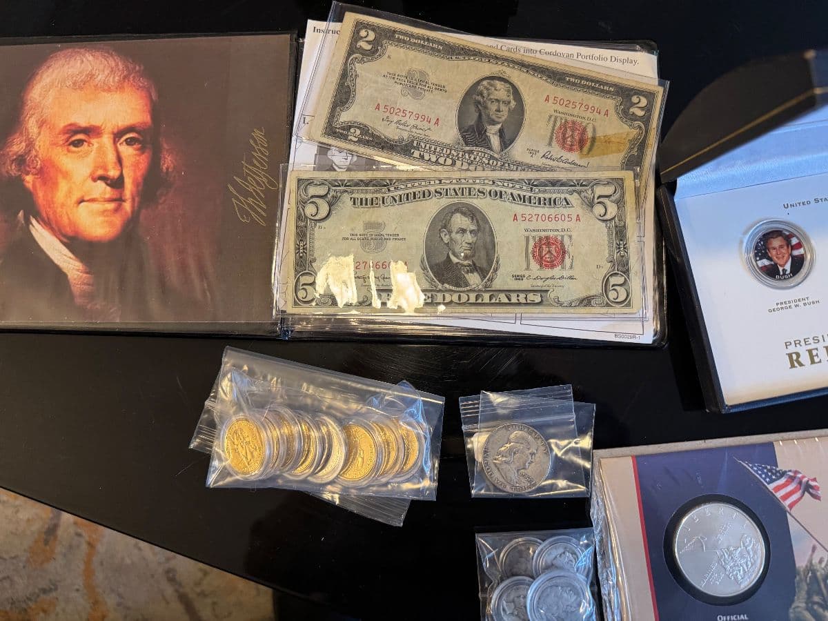 Charming Chicago Moving Sale by An Estate To Remember photo 8