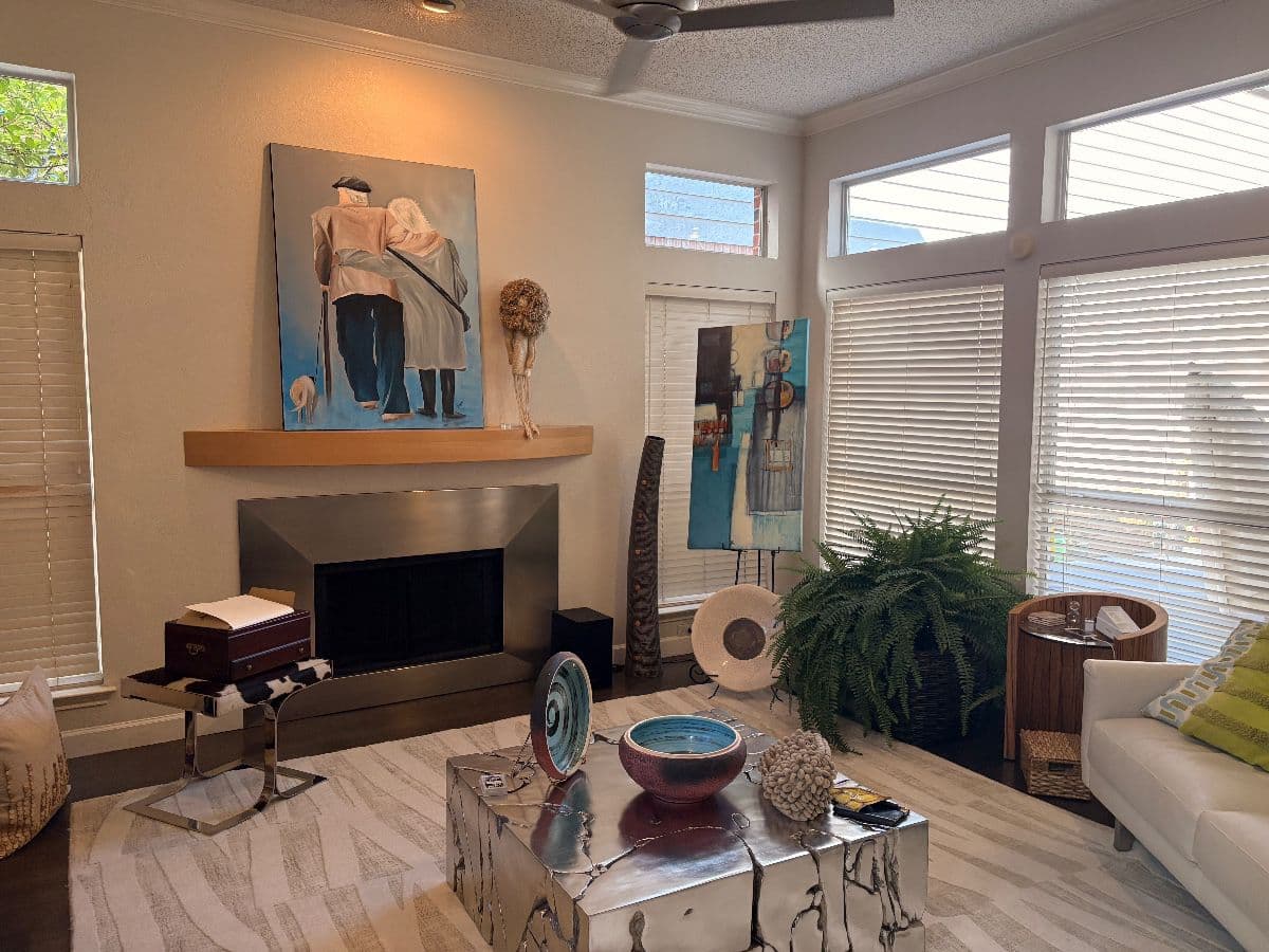 LANN Estate Sales - High End Boutique Sale photo 3