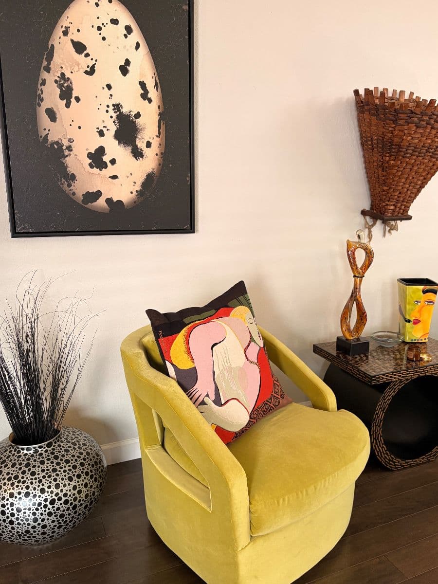 LANN Estate Sales - High End Boutique Sale photo 11