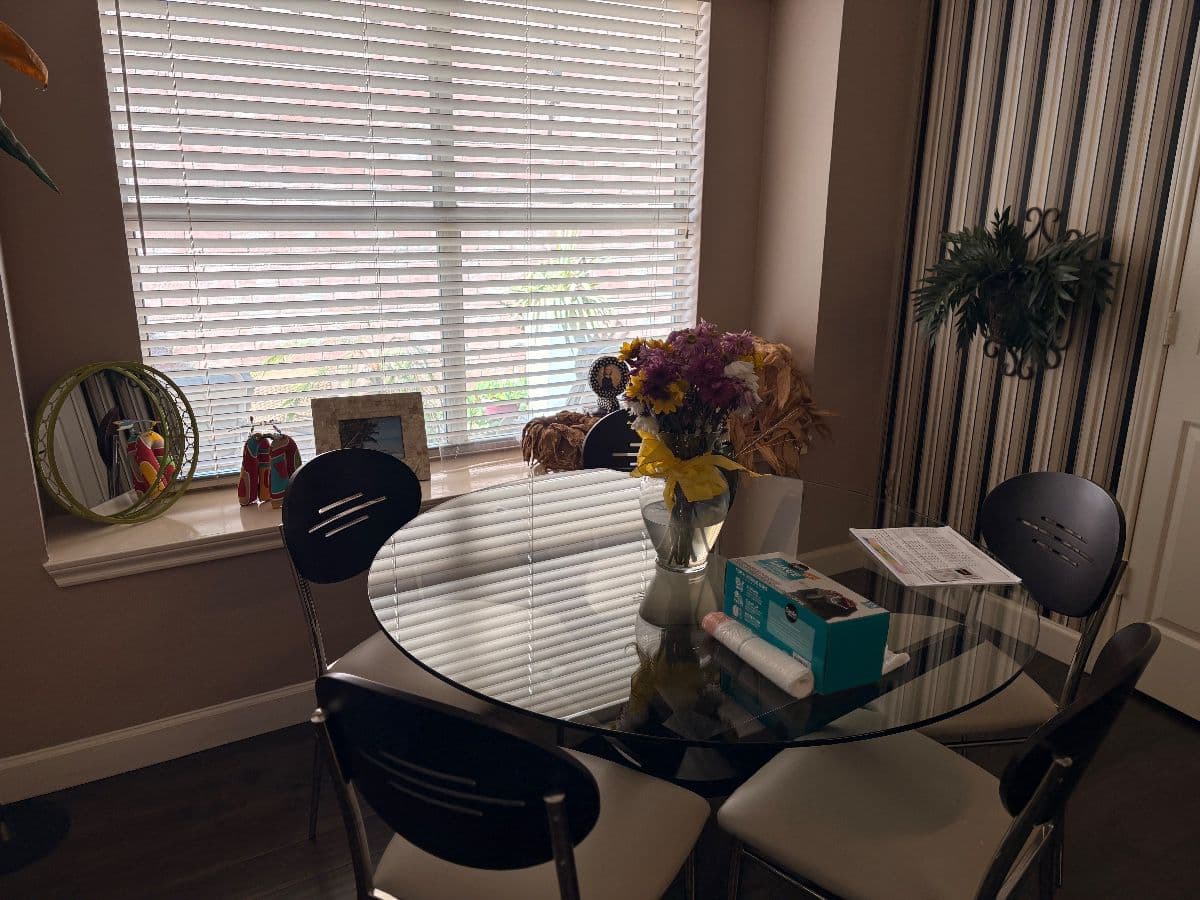 LANN Estate Sales - High End Boutique Sale photo 6