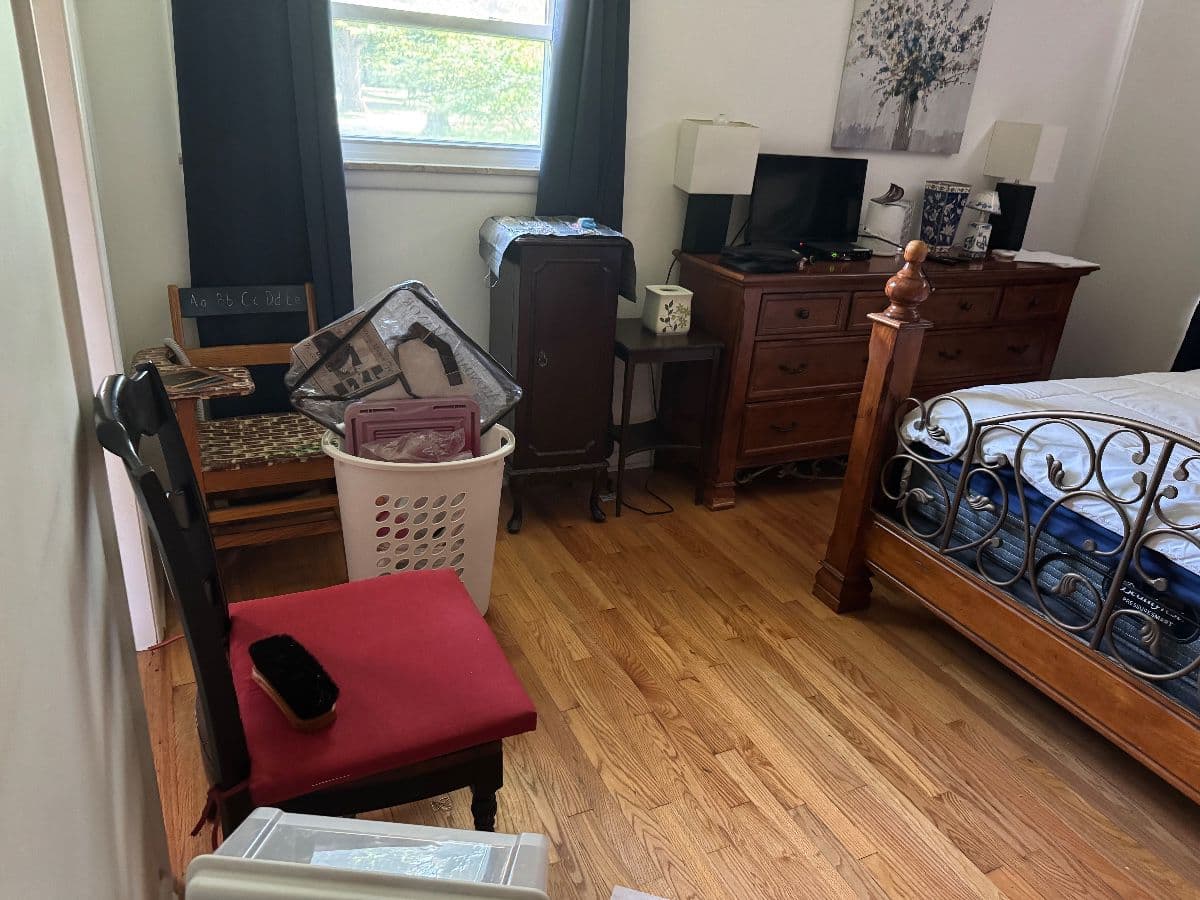 Tender care, estate sales photo 11