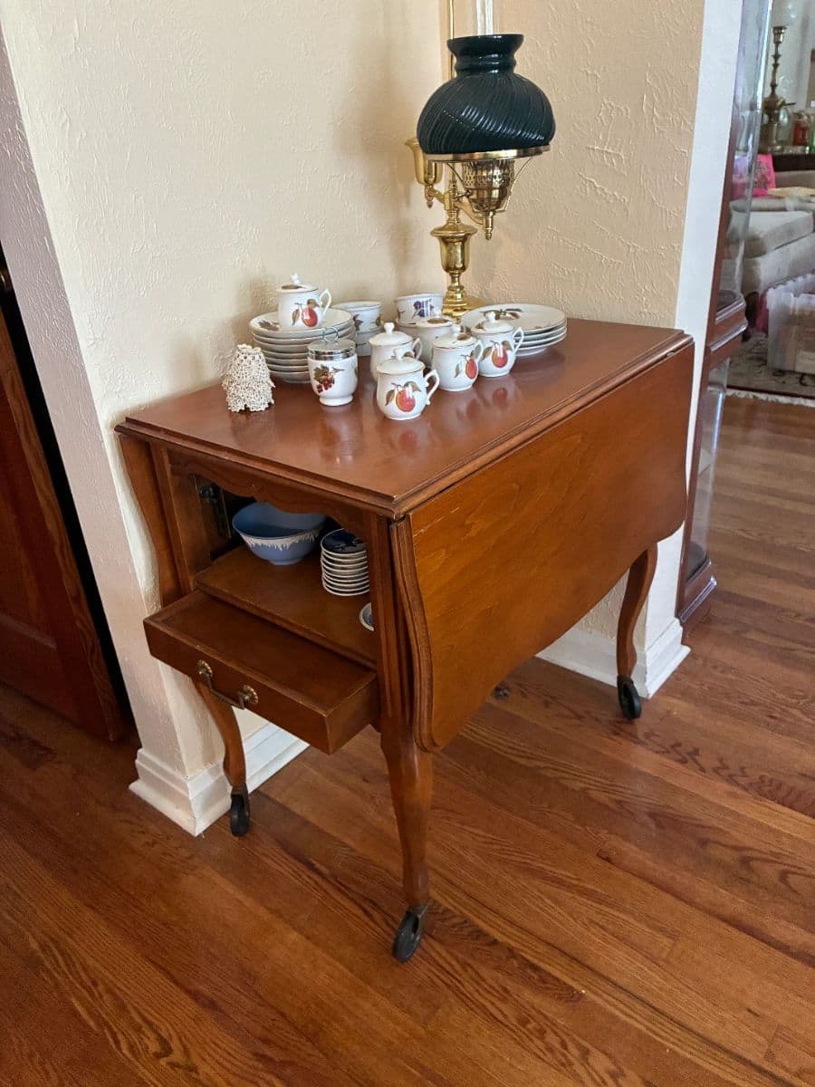 70 YEARS WITH LOTS OF MID CENTURY TREASURES photo 10