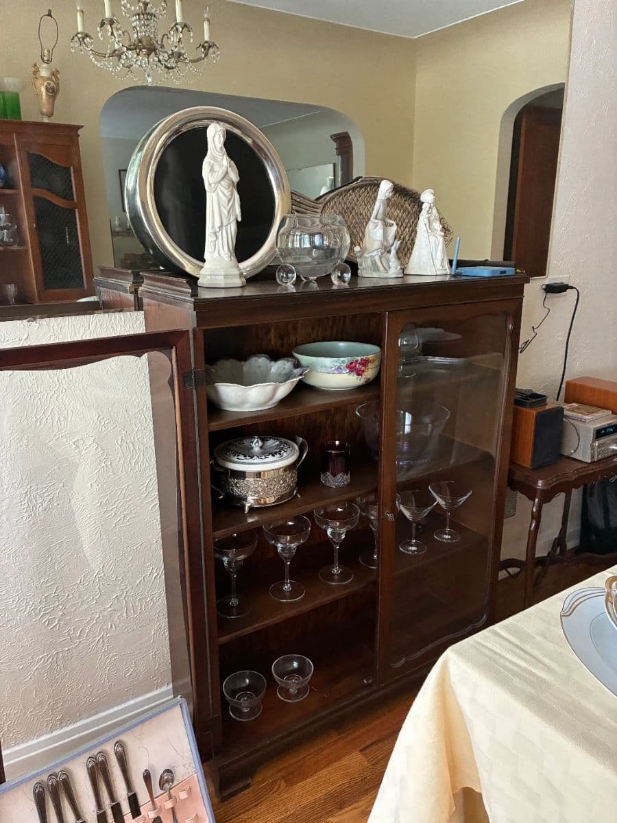 70 YEARS WITH LOTS OF MID CENTURY TREASURES photo 11