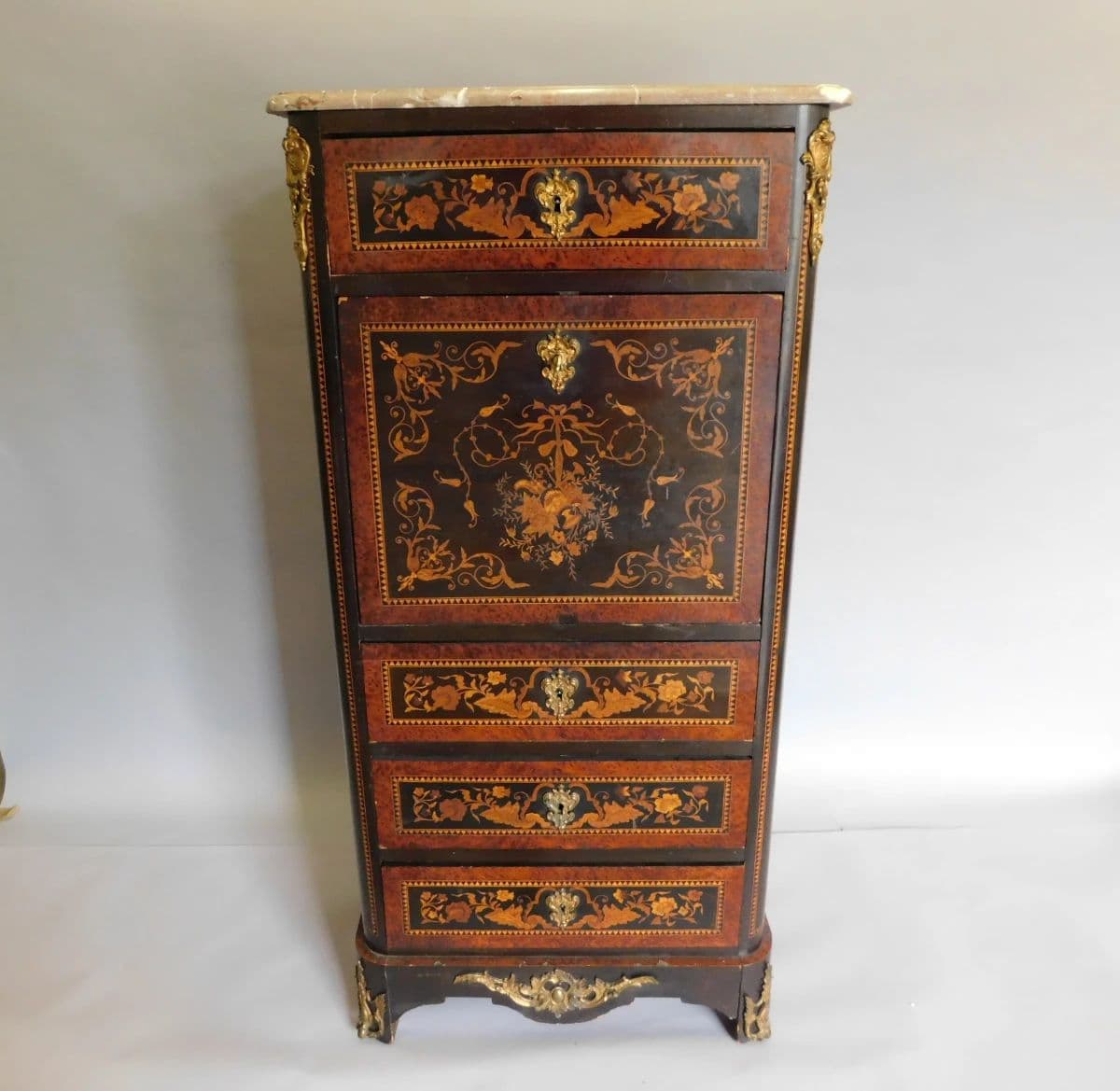 END OF SUMMER ESTATE AUCTION - PENCE AUCTION - DAY 1 photo 4