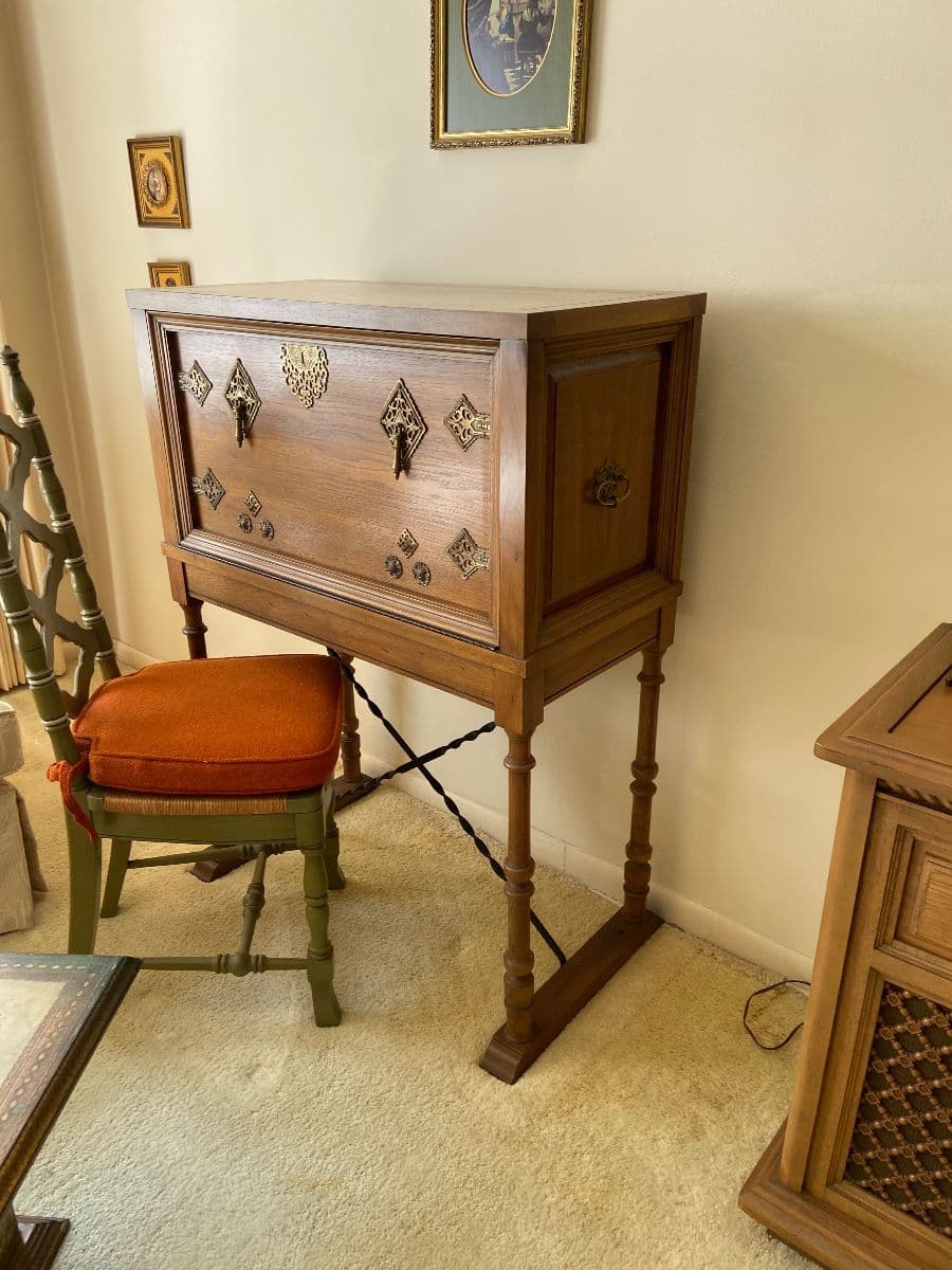 Forrest Hills Estate Sale photo 2