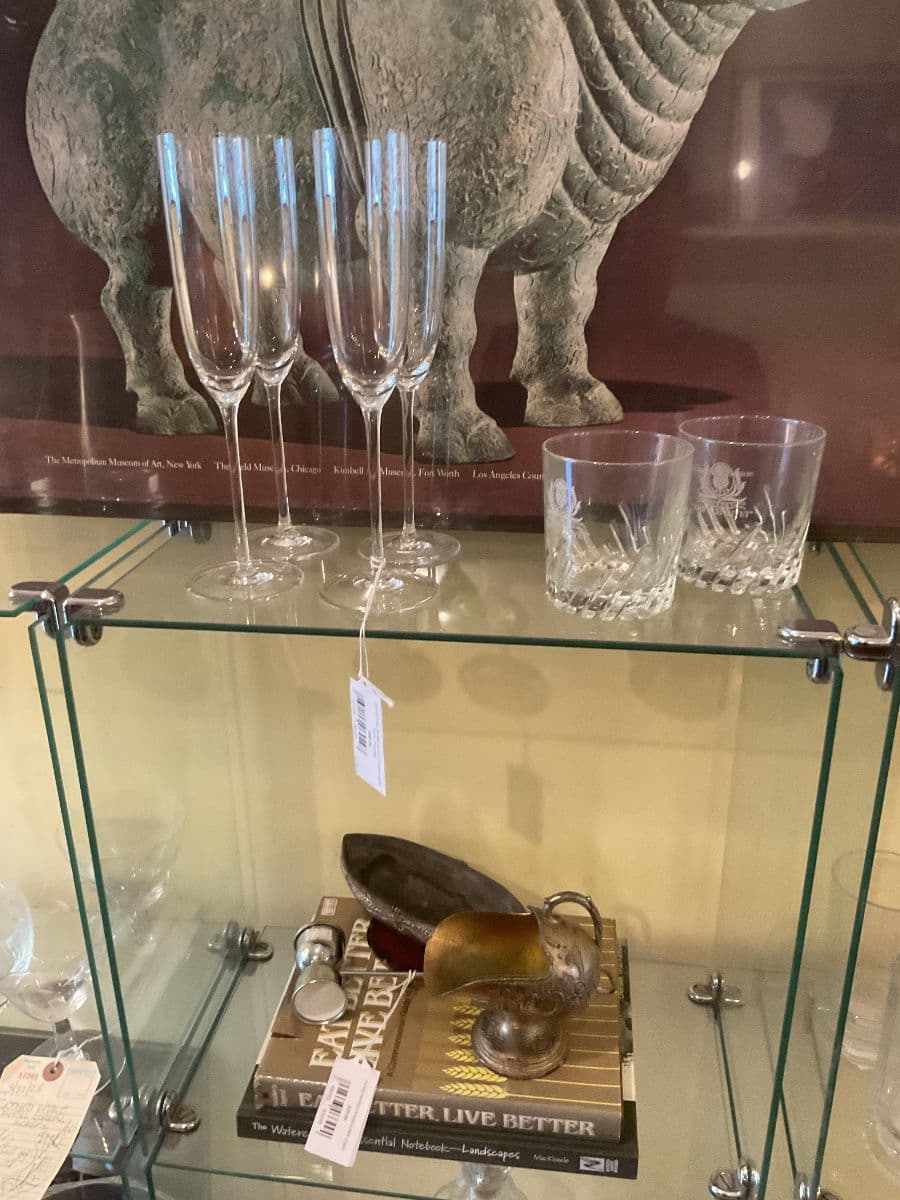 The Fine Glass & Reflection Sale: Vintage, Art Glass, & Mirror Event - 50% OFF photo 2
