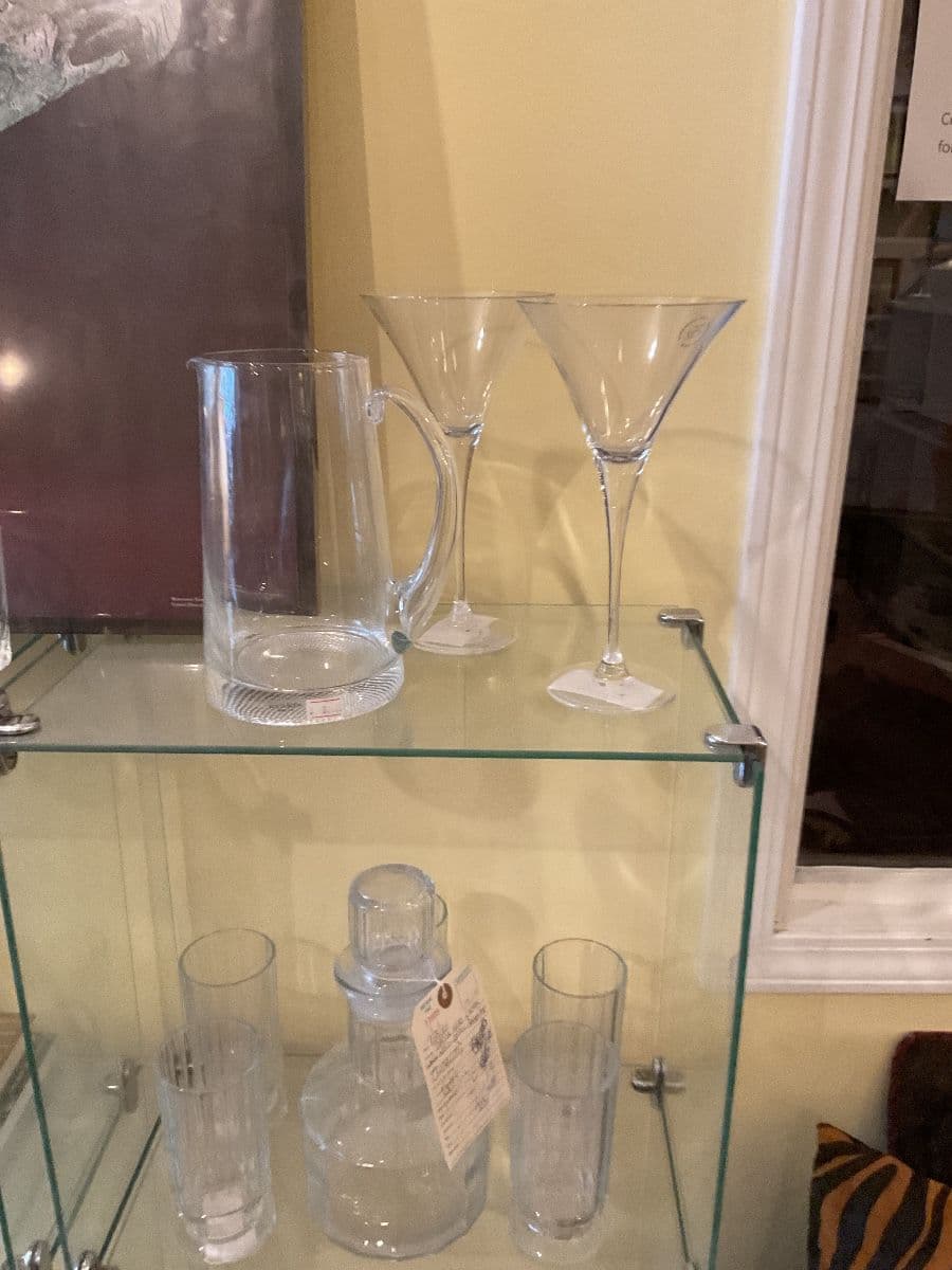 The Fine Glass & Reflection Sale: Vintage, Art Glass, & Mirror Event - 50% OFF photo 1