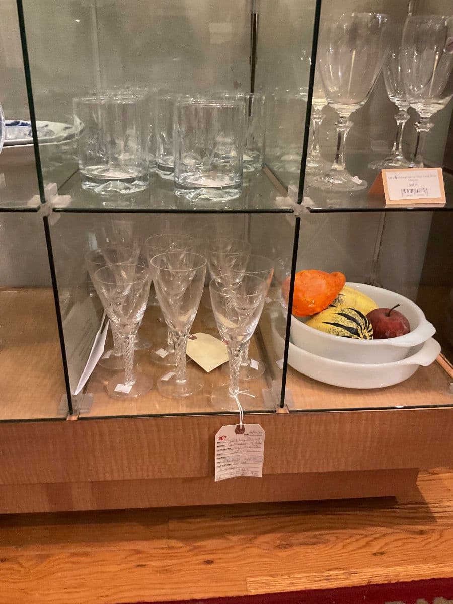 The Fine Glass & Reflection Sale: Vintage, Art Glass, & Mirror Event - 50% OFF photo 10