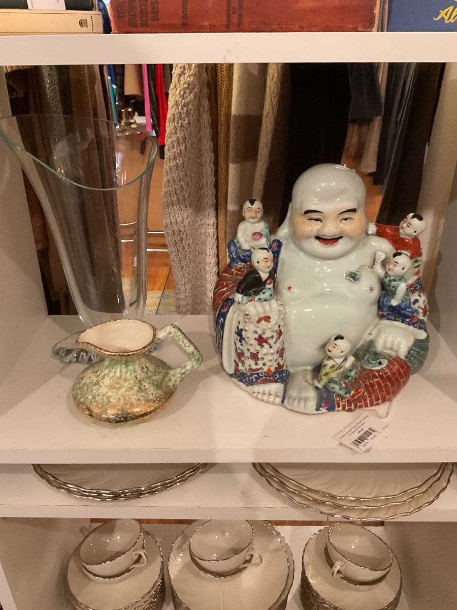 The Fine Glass & Reflection Sale: Vintage, Art Glass, & Mirror Event - 50% OFF photo 6