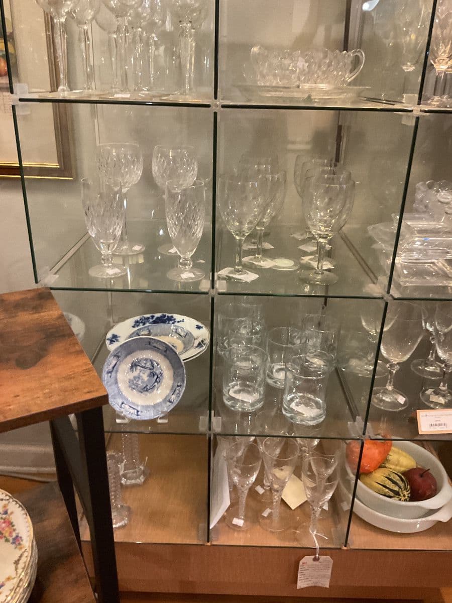 The Fine Glass & Reflection Sale: Vintage, Art Glass, & Mirror Event - 50% OFF photo 9